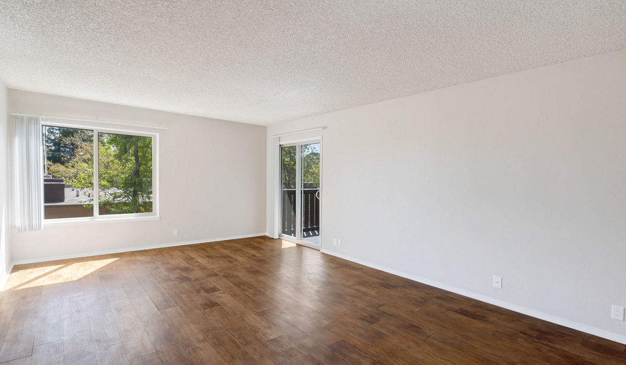Laurel Crossing - San Mateo, CA - Living Room