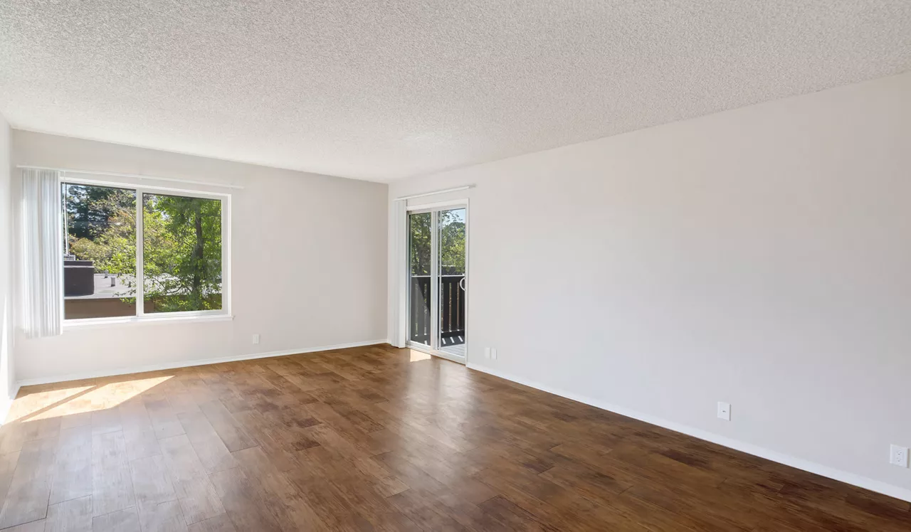 Laurel Crossing - San Mateo, CA - Living Room