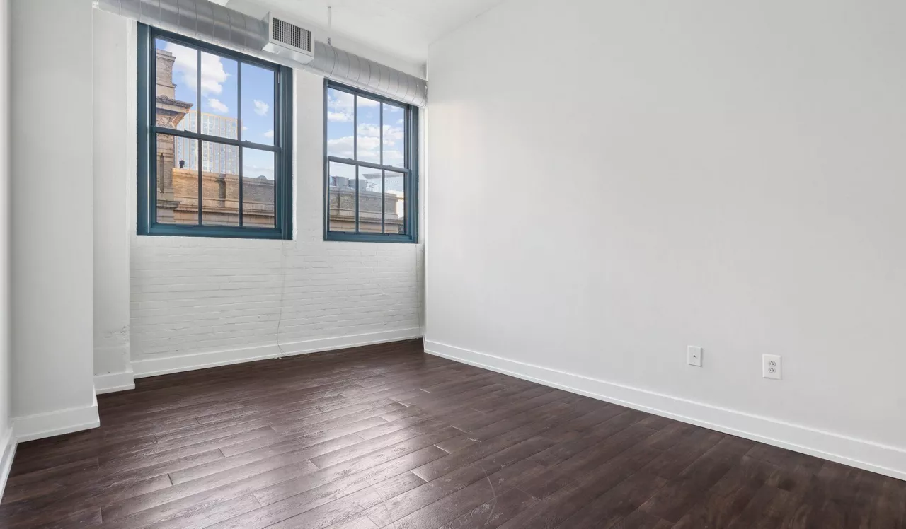 Left Bank - Philly PA - bedroom