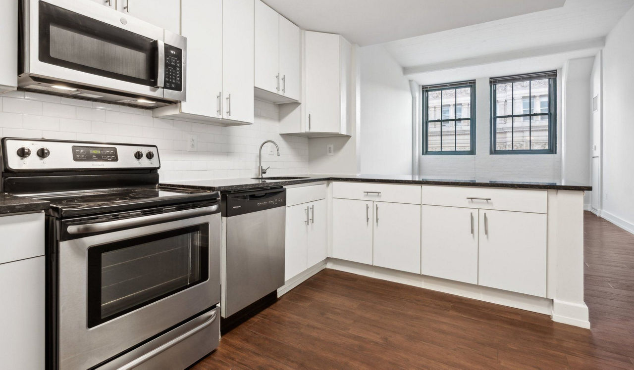 Left Bank - Philly PA - Kitchen