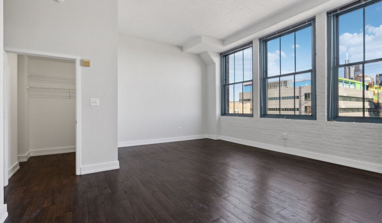 Left Bank - Philly PA - living room