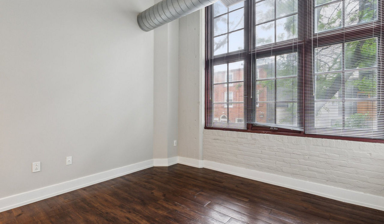 Locust on the Park - Philadelphia, PA - Bedroom