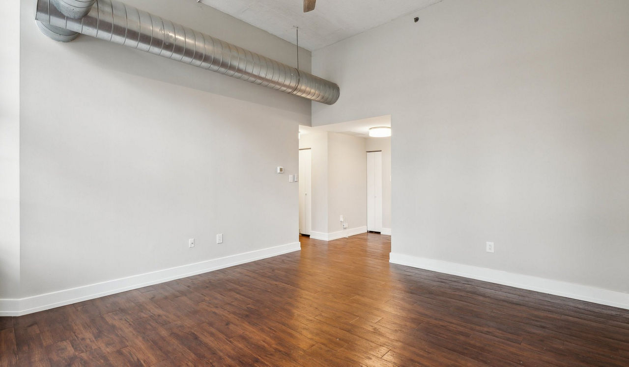 Locust on the Park - Philadelphia, PA - Living Room