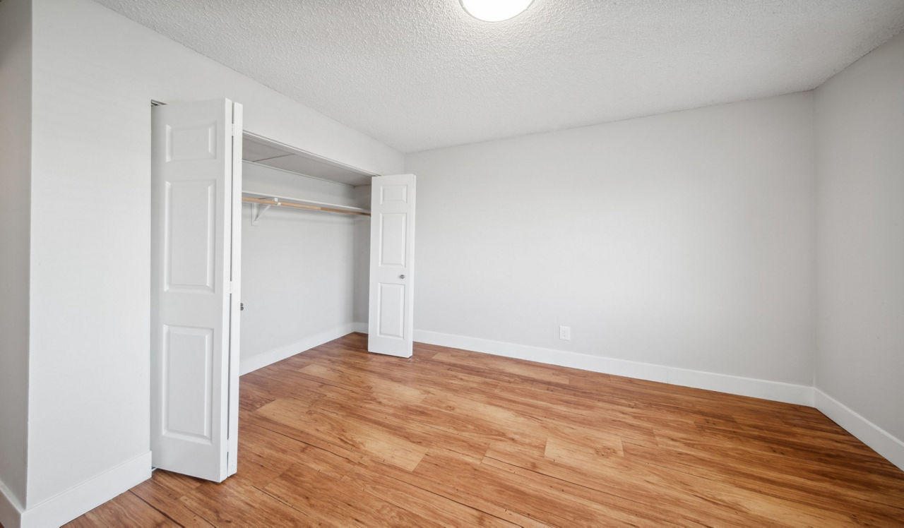 Meadow Creek - Boulder, CO - Bedroom