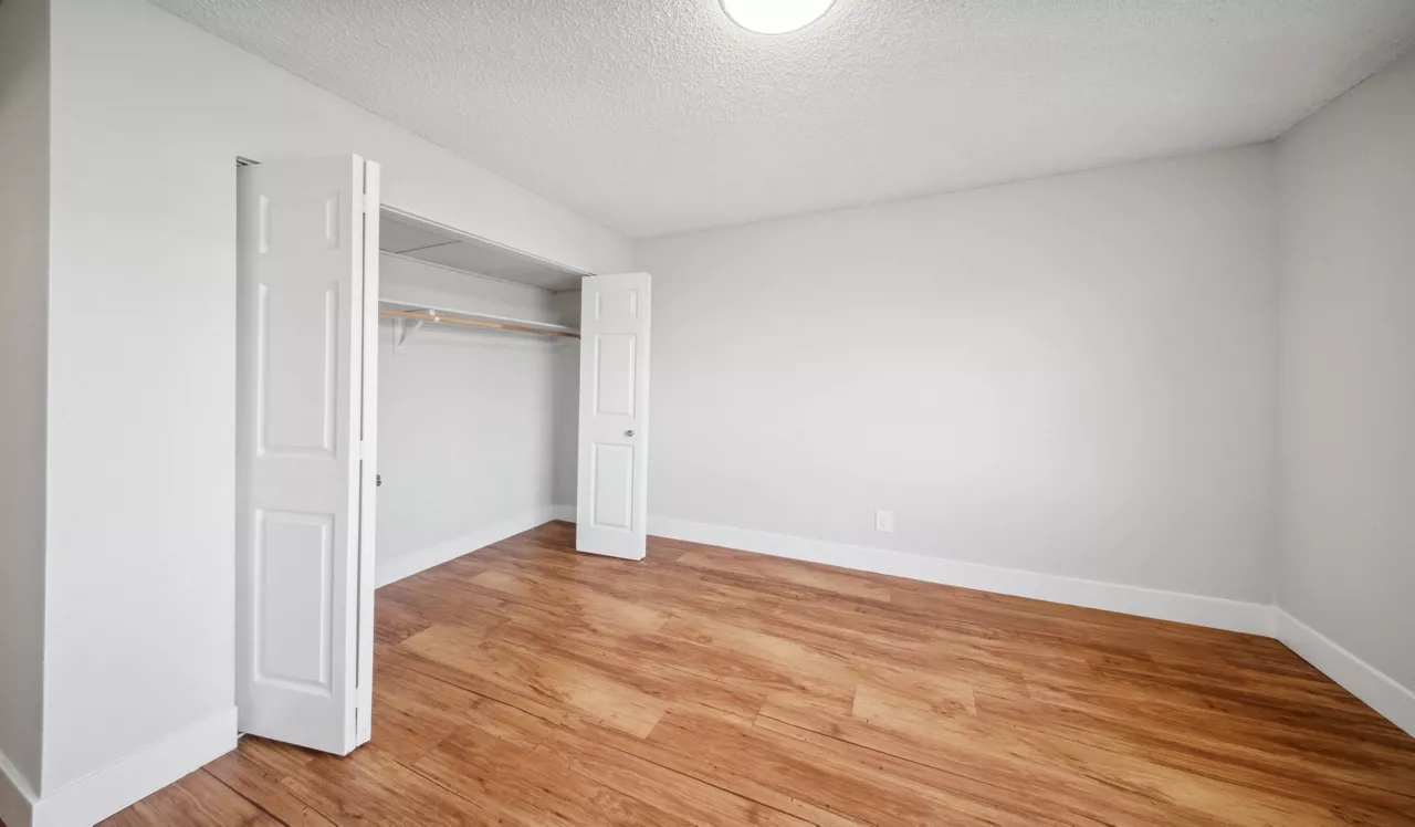 Meadow Creek - Boulder, CO - Bedroom