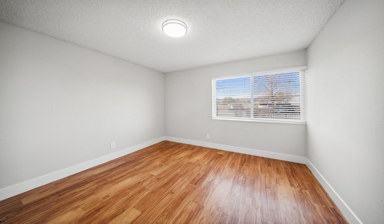 Meadow Creek - Boulder, CO - Bedroom