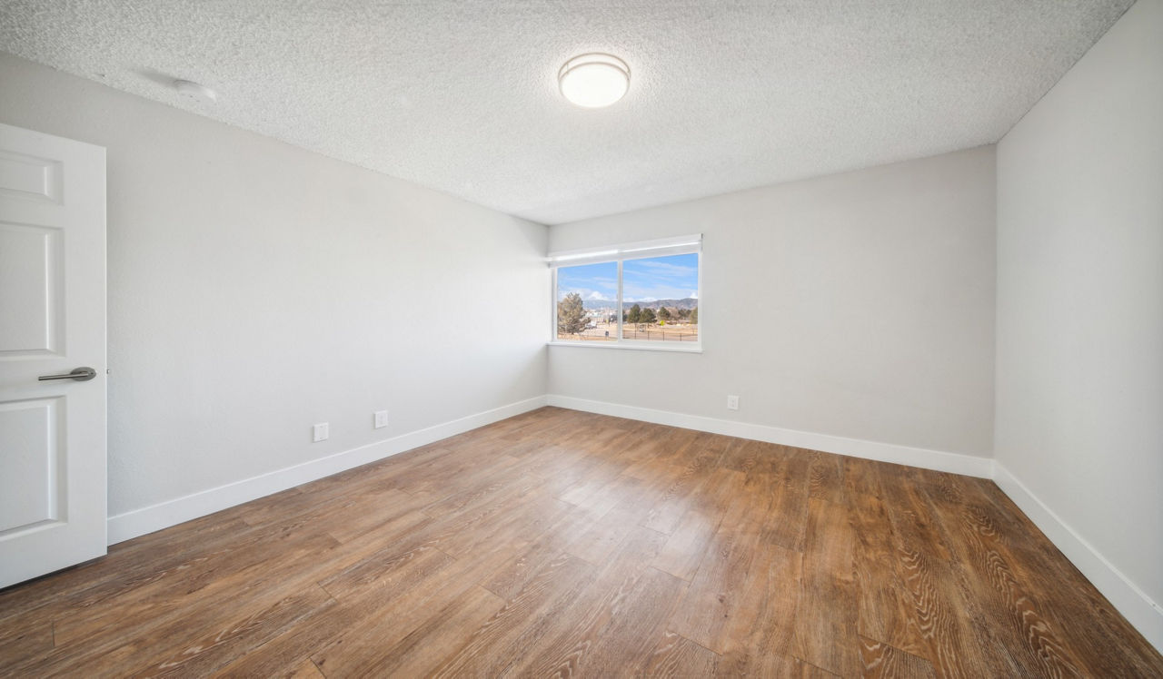 Meadow Creek - Boulder, CO - Bedroom