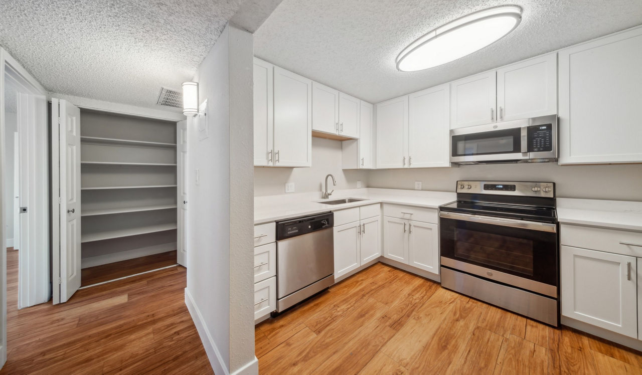 Meadow Creek - Boulder, CO - Kitchen