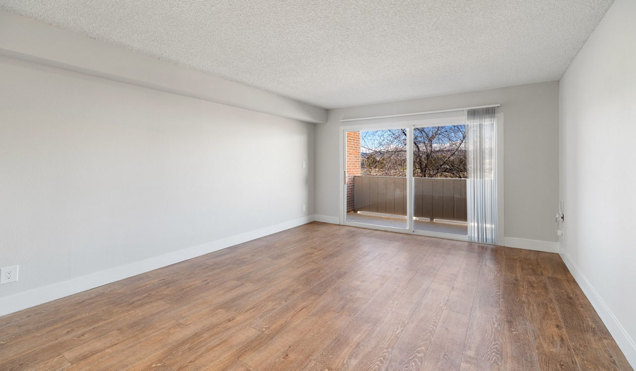 Meadow Creek - Boulder, CO - Living Room