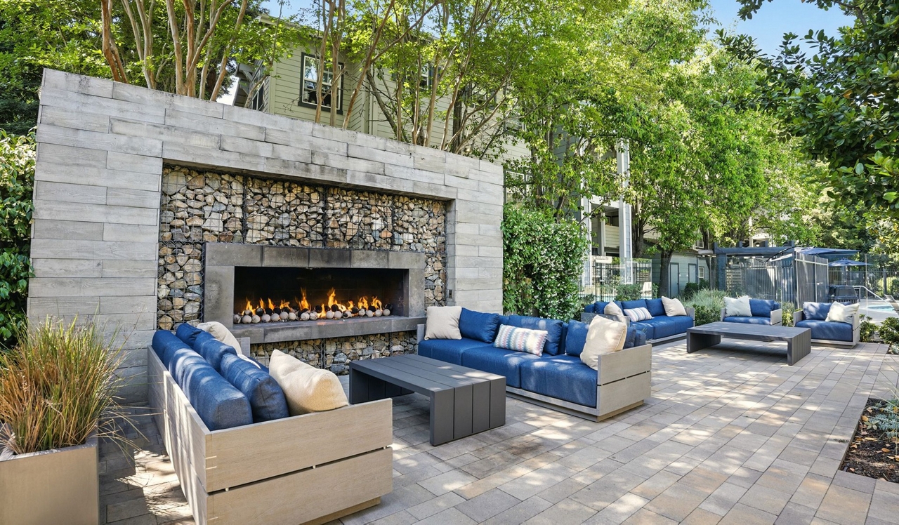 Monterey Grove - San Jose, CA - Outdoor Lounge
