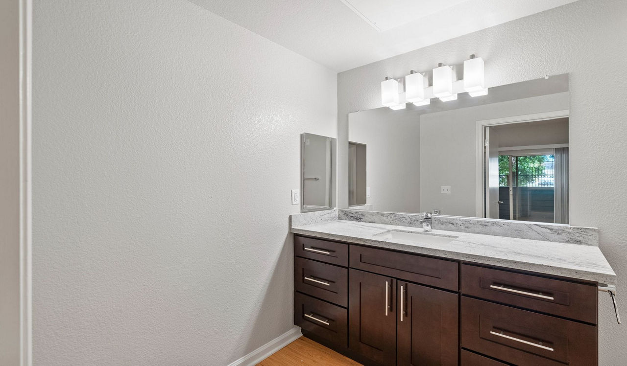 Monterey Grove Apartments - San Jose, CA - bathroom