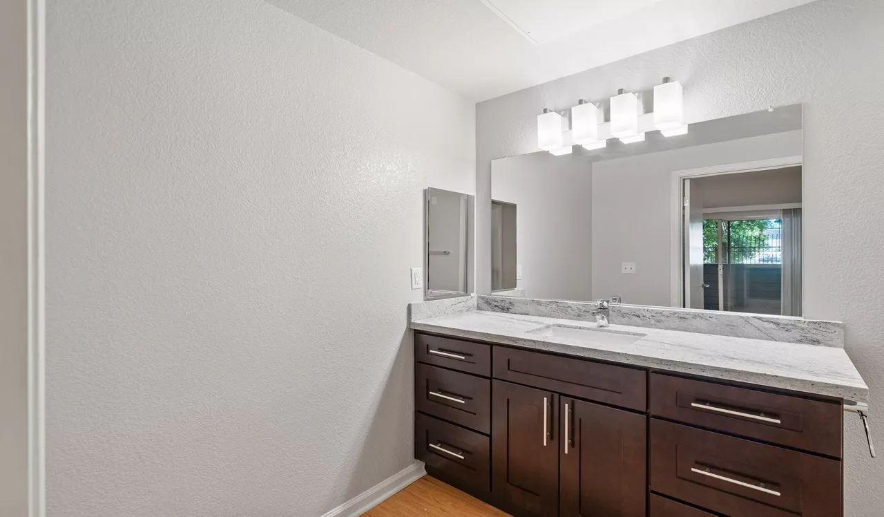 Monterey Grove Apartments - San Jose, CA - bathroom