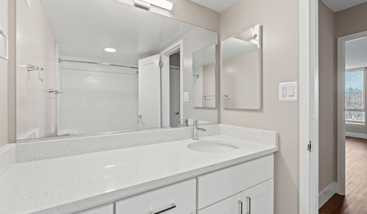 North Park - Chevy Chase, MD - Bathroom/