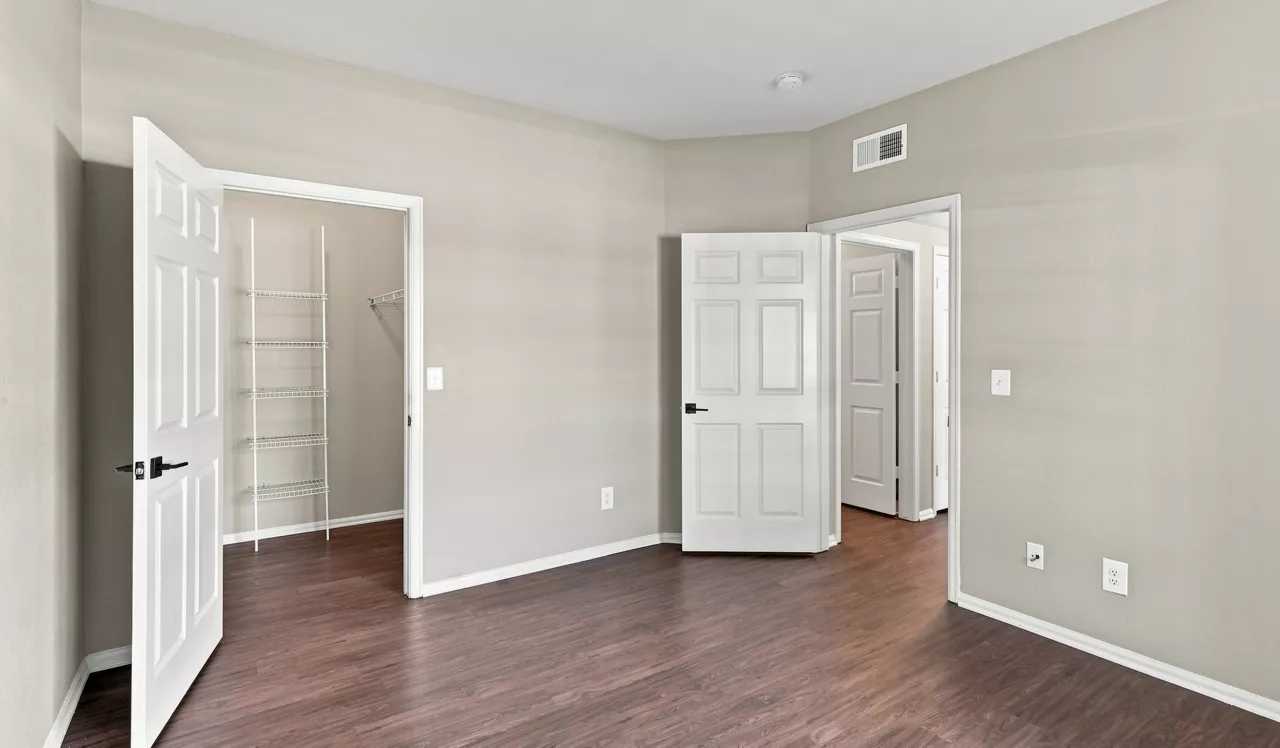 Oak Trail at Cherry Creek - Denver, CO - Bedroom