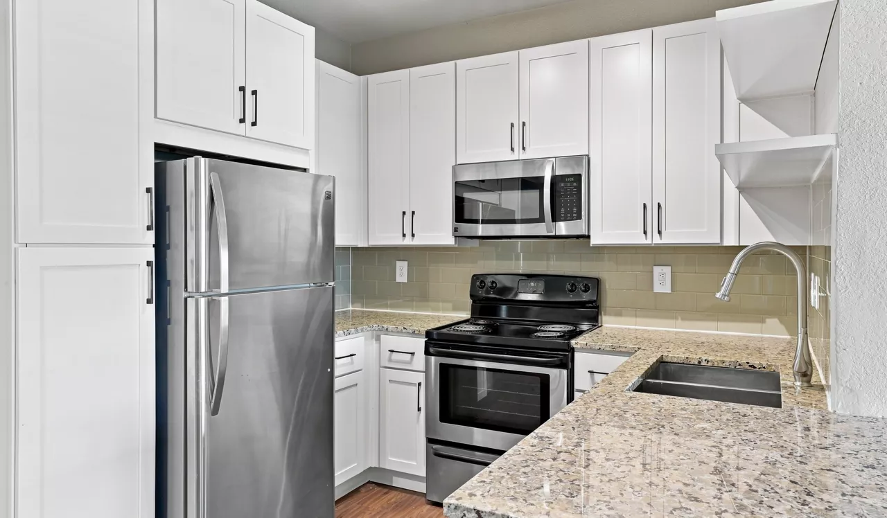 Oak Trail at Cherry Creek - Denver, CO - Kitchen