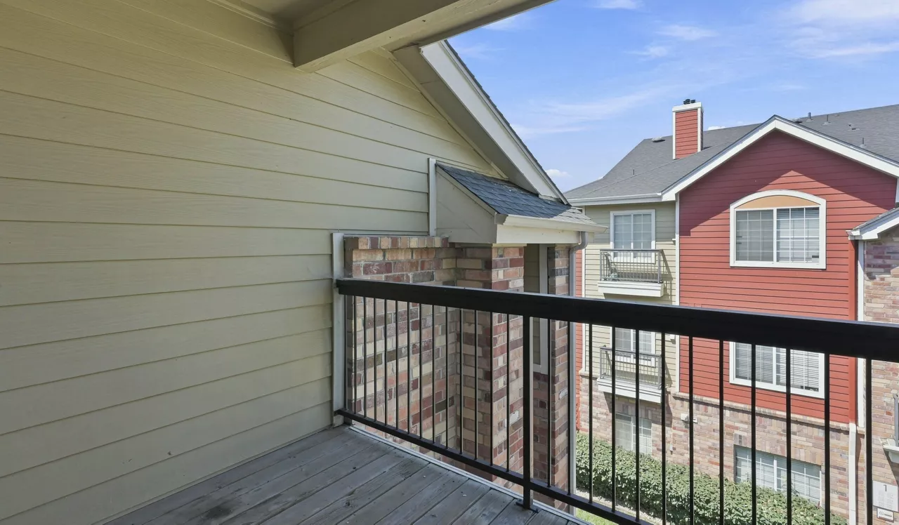 Oak Trail at Cherry Creek - Denver, CO - Balcony