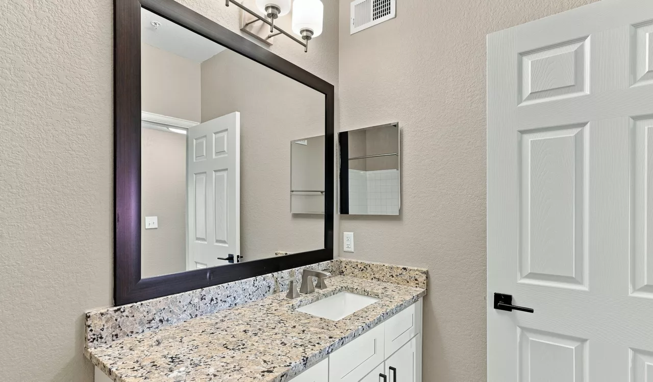 Oak Trail at Cherry Creek - Denver, CO - Bathroom
