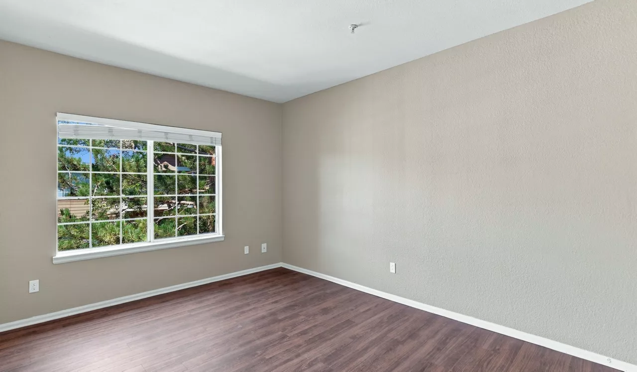 Oak Trail at Cherry Creek - Denver, CO - Bedroom