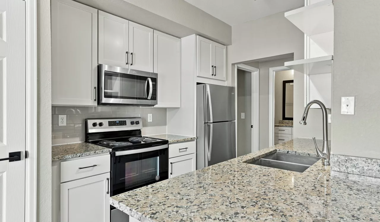 Oak Trail at Cherry Creek - Denver, CO - Kitchen