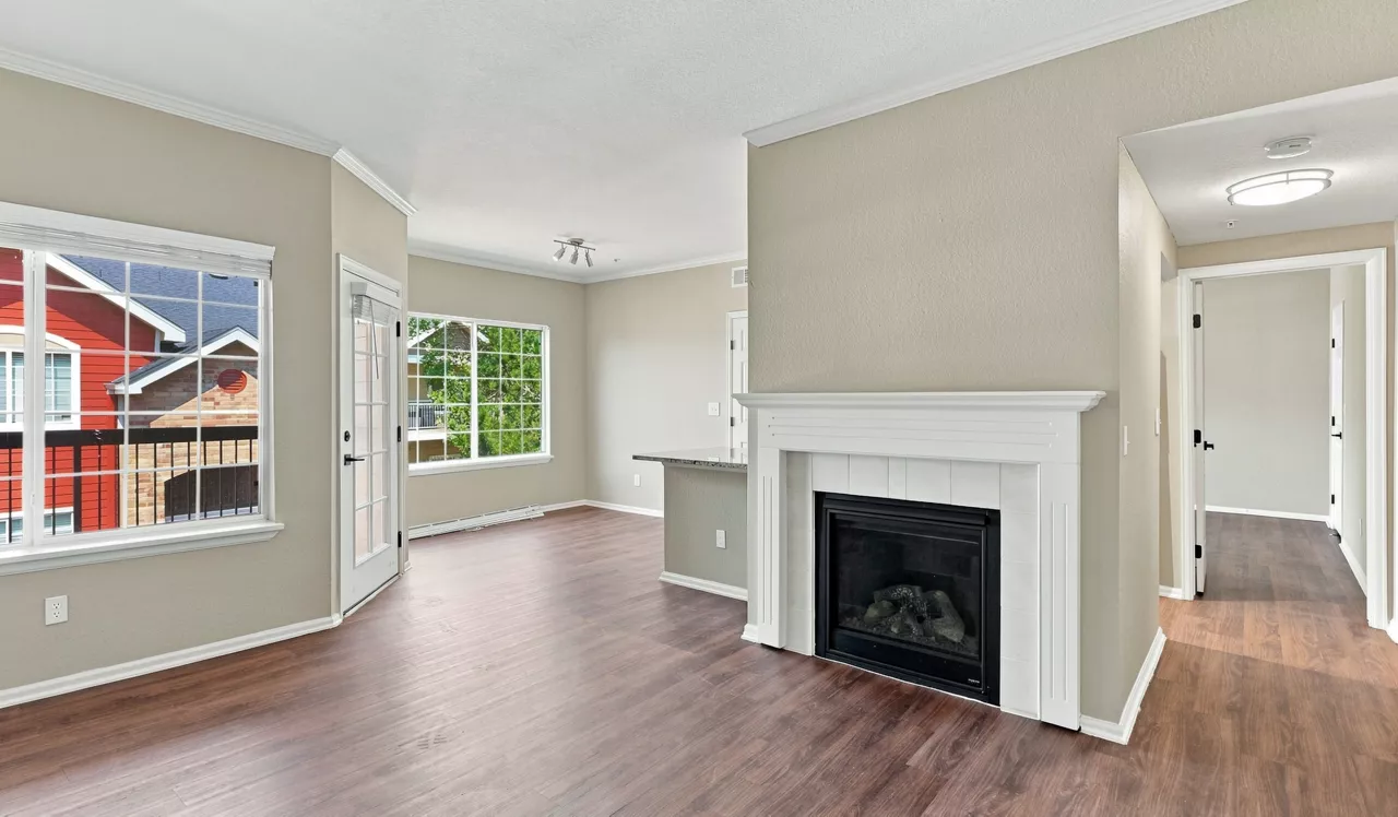 Oak Trail at Cherry Creek - Denver, CO - Living Room