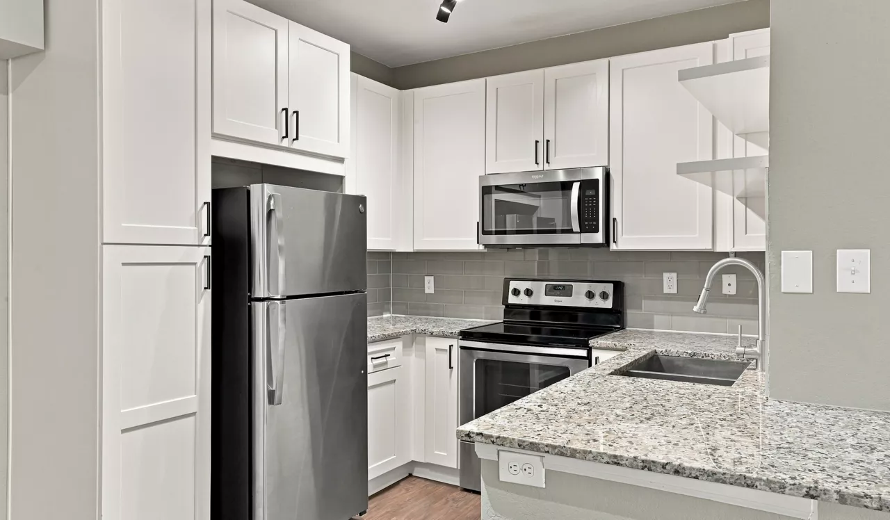 Oak Trail at Cherry Creek - Denver, CO - Kitchen