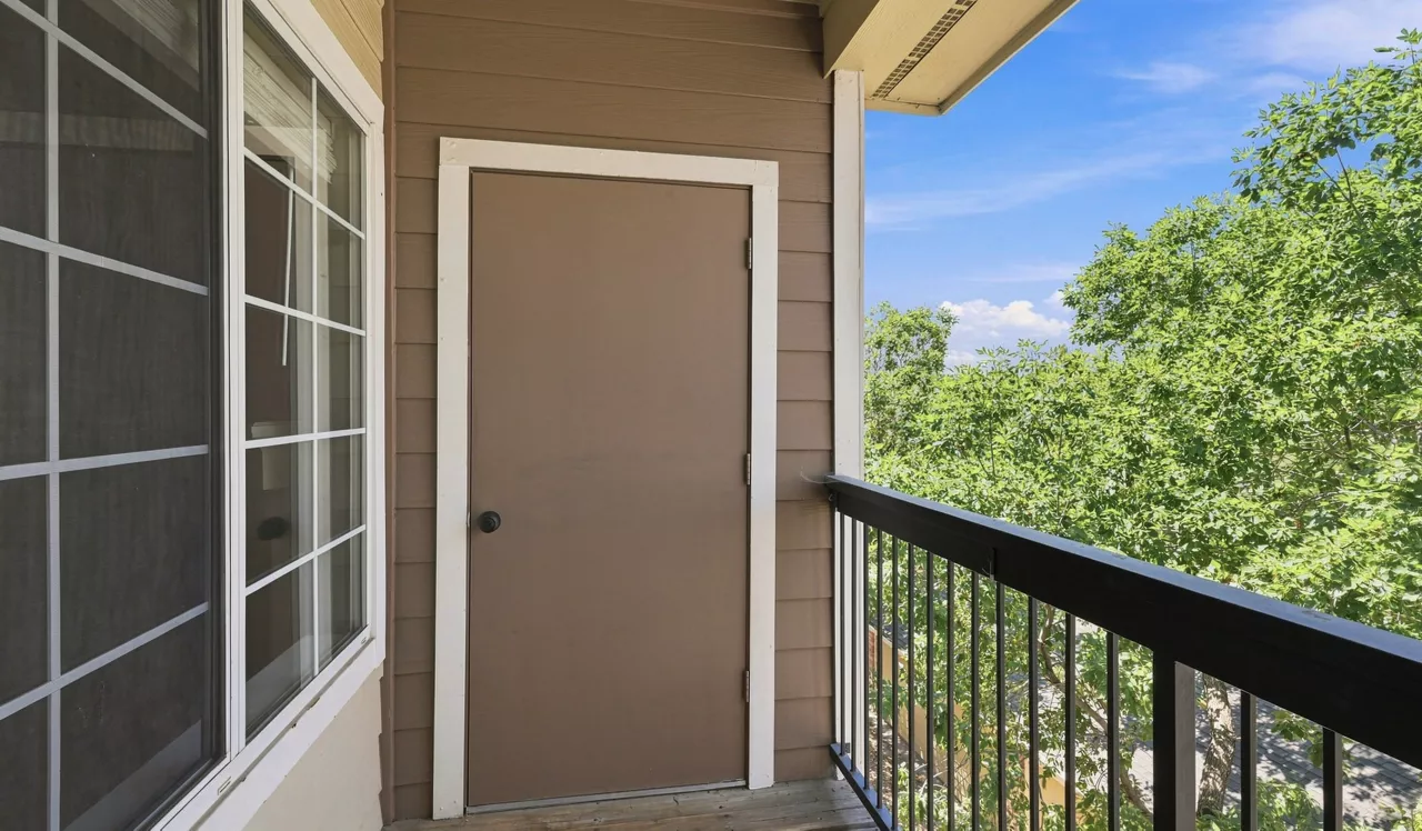 Oak Trail at Cherry Creek - Denver, CO - Balcony