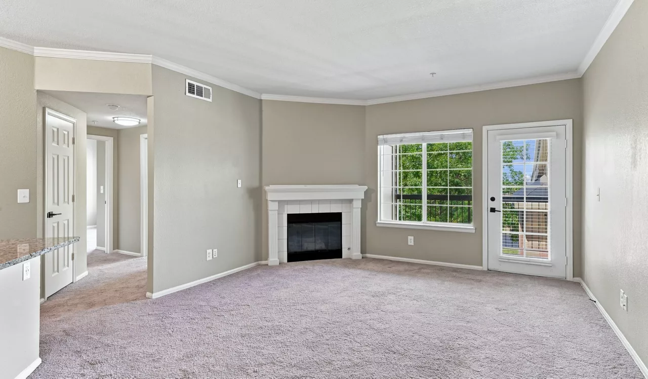 Oak Trail at Cherry Creek - Denver, CO - Living Room