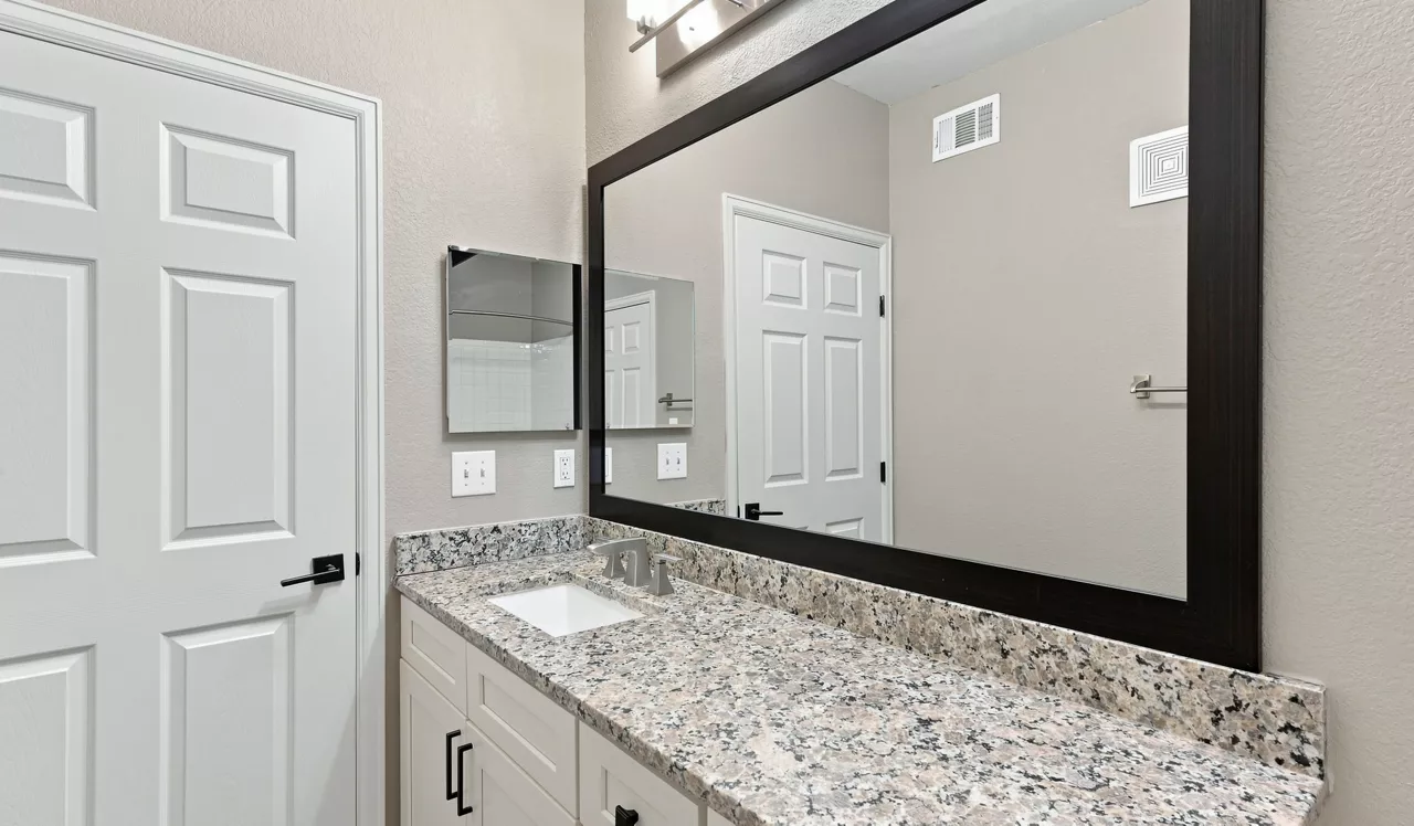 Oak Trail at Cherry Creek - Denver, CO - Bathroom