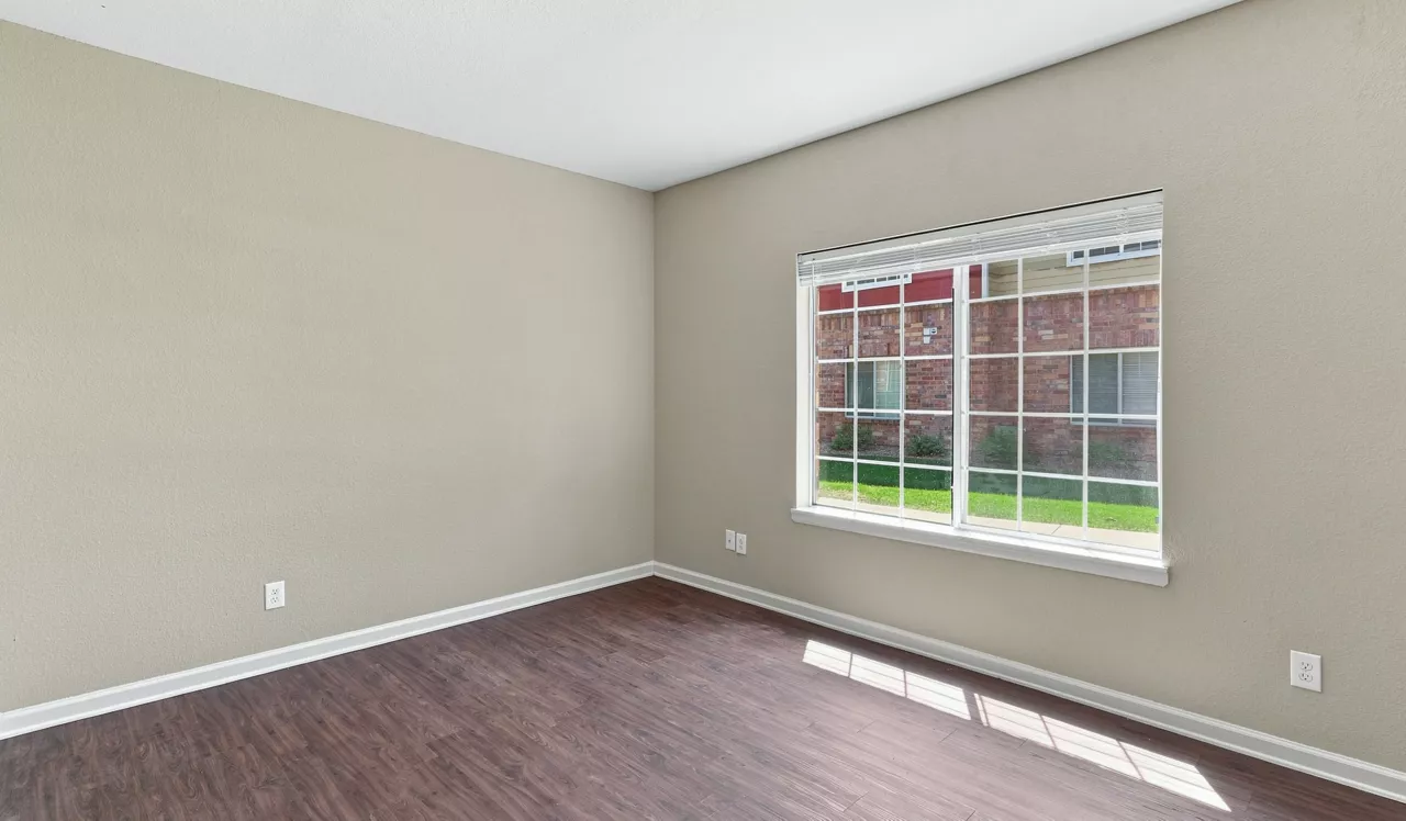 Oak Trail at Cherry Creek - Denver, CO - Bedroom