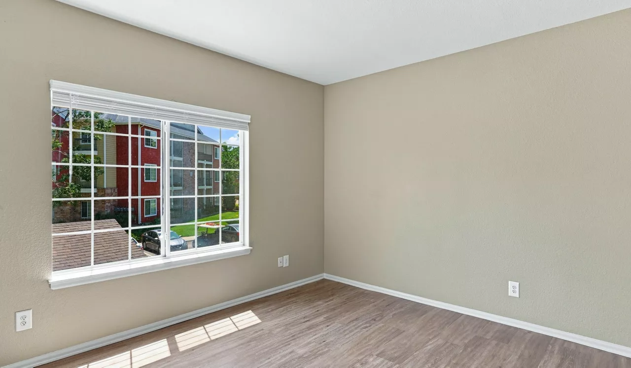 Oak Trail at Cherry Creek - Denver, CO - Bedroom