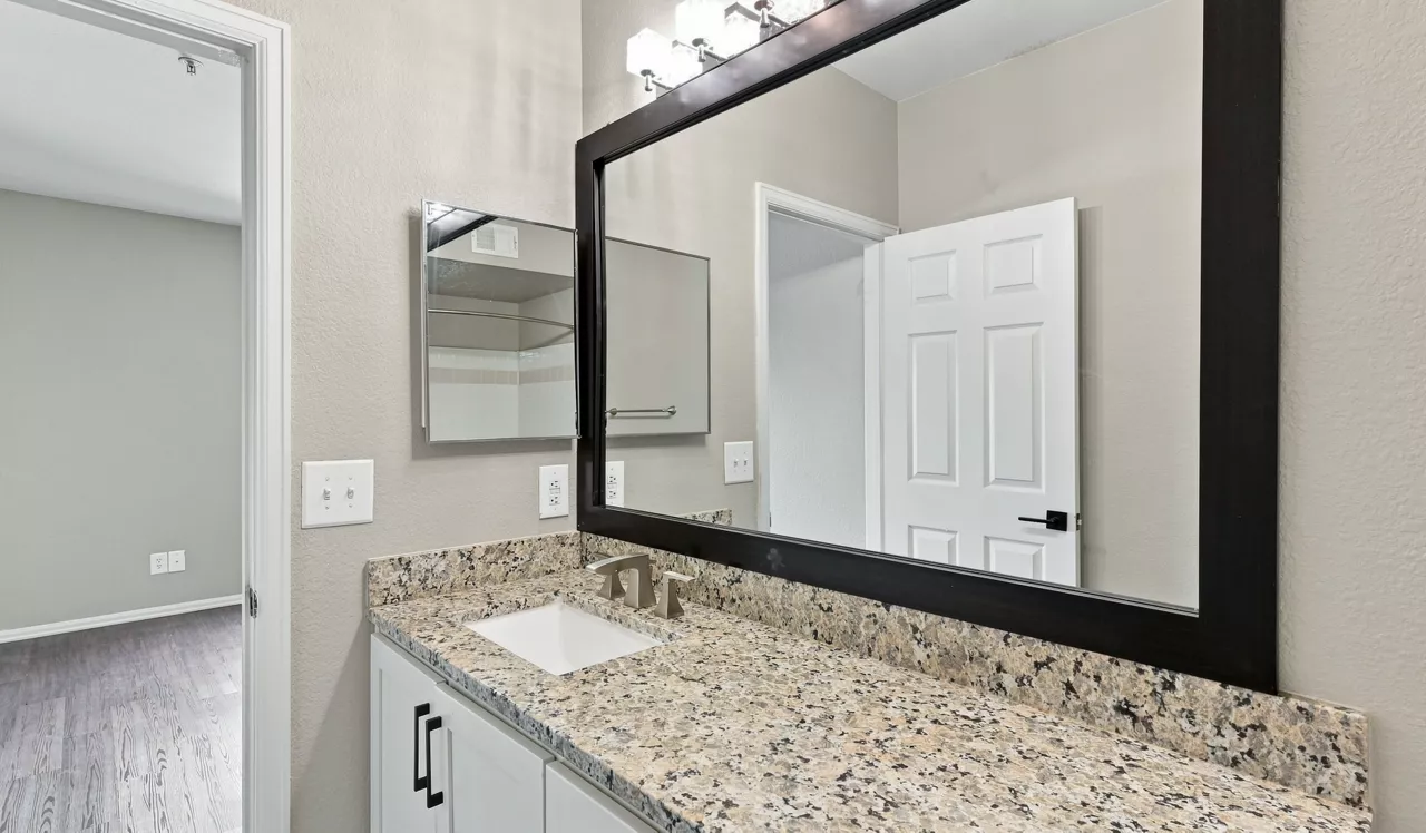 Oak Trail at Cherry Creek - Denver, CO - Bathroom