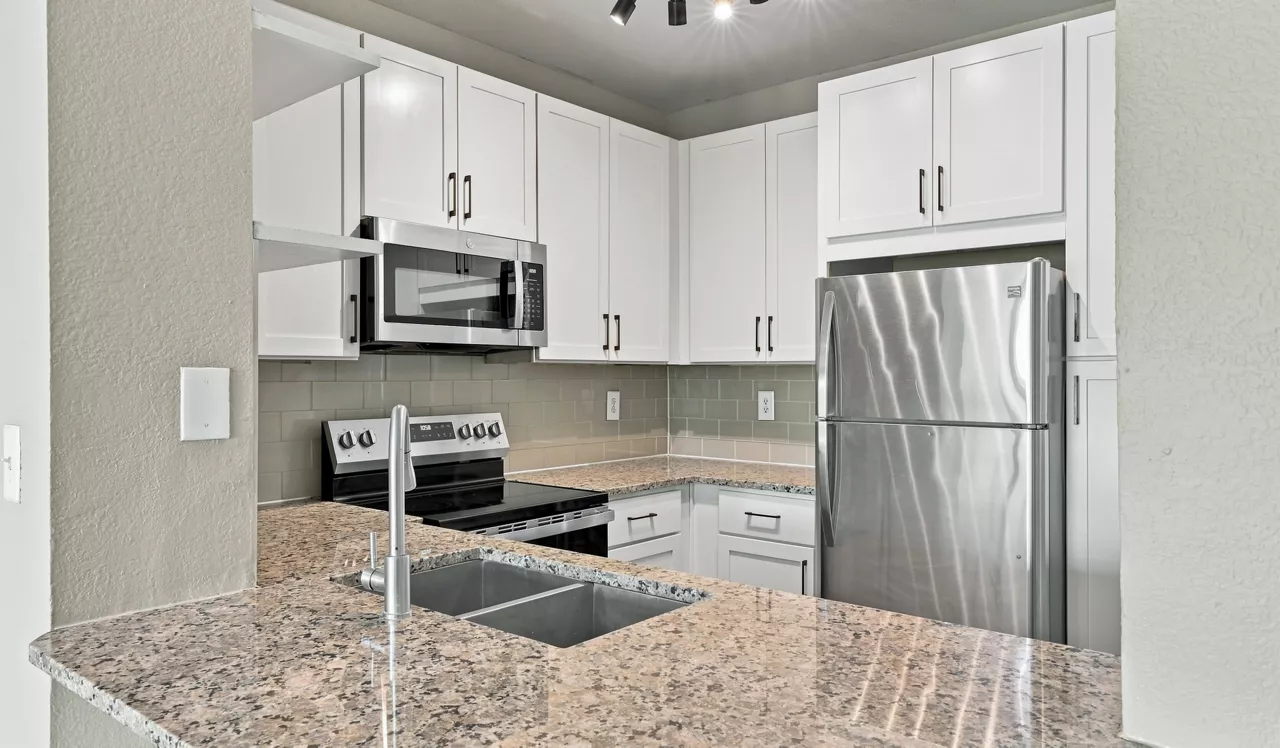 Oak Trail at Cherry Creek - Denver, CO - Kitchen