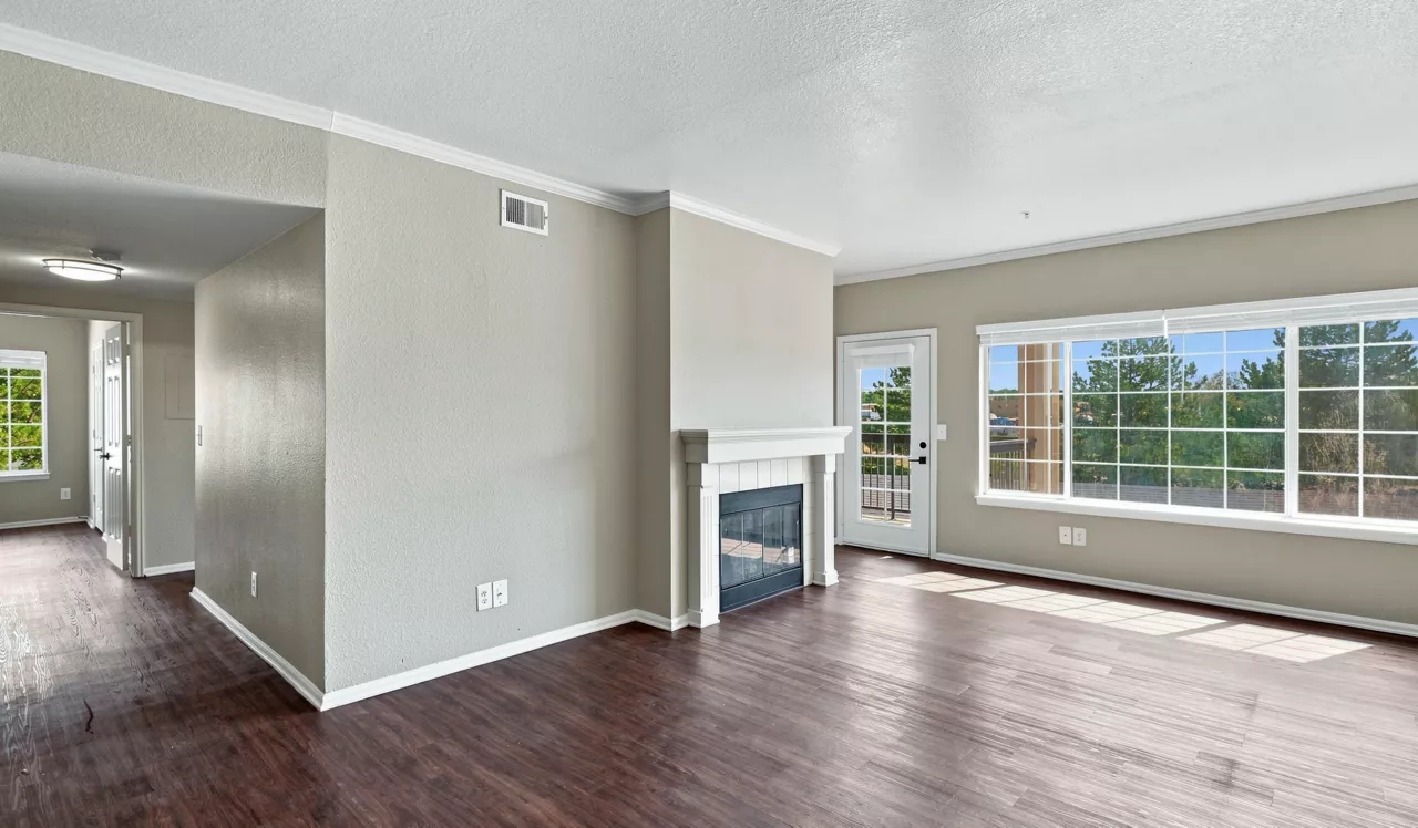 Oak Trail at Cherry Creek - Denver, CO - Living Room