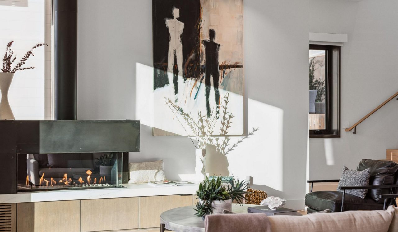 1920_OakshoreDrive_Plan1BUnit12_LivingRoom07