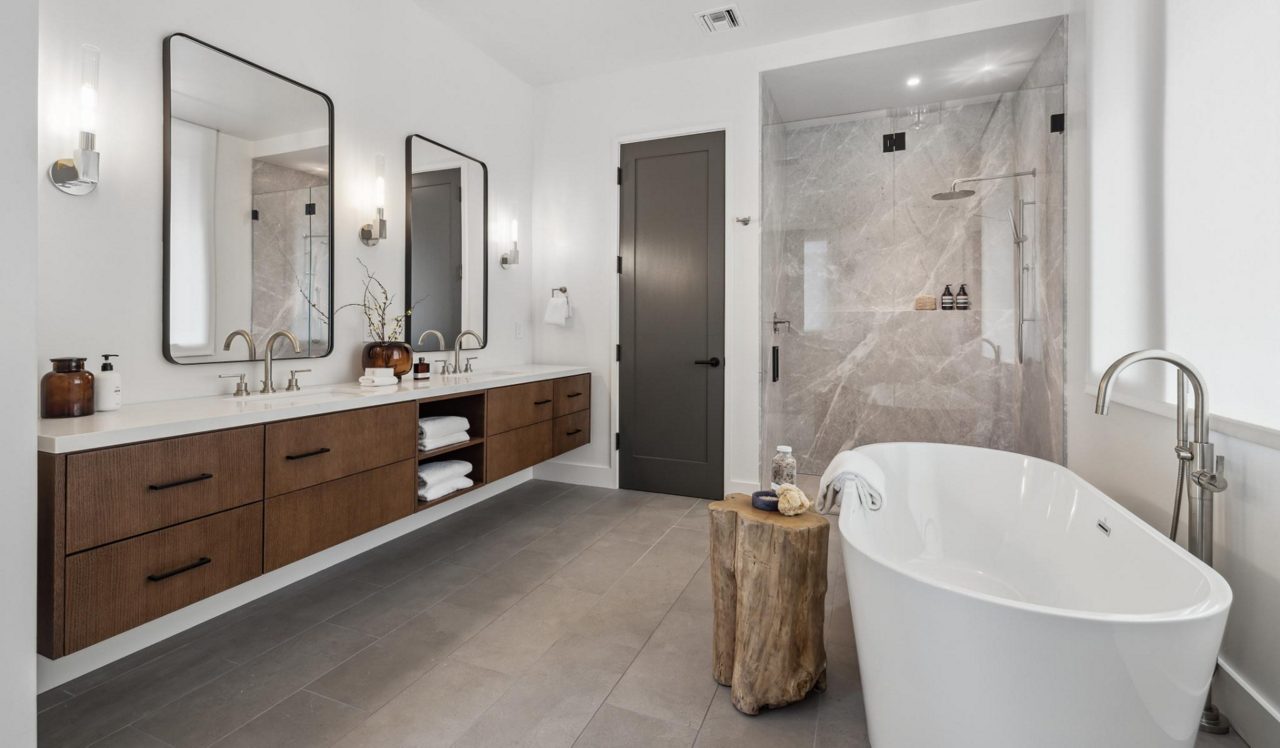 1920_OakshoreDrive_Plan1BUnit12_Bathroom01 - 1