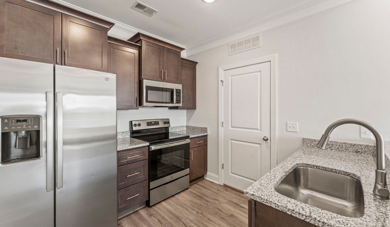 Sunnybrook Residences - Raleigh, NC - Kitchen