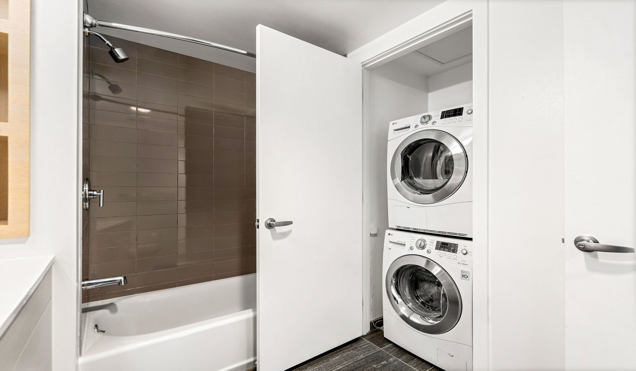 One Greenway - Boston, MA - bathroom