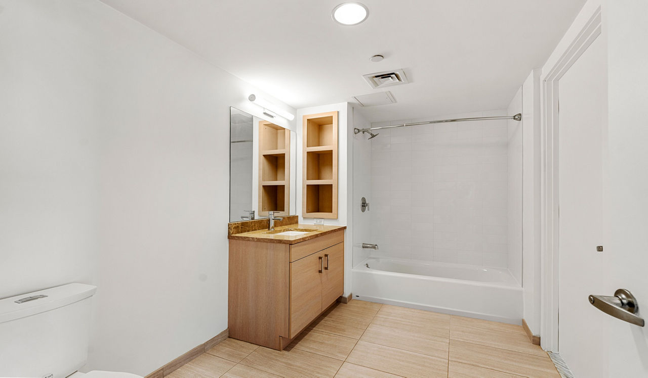 One Greenway - Boston, MA - bathroom