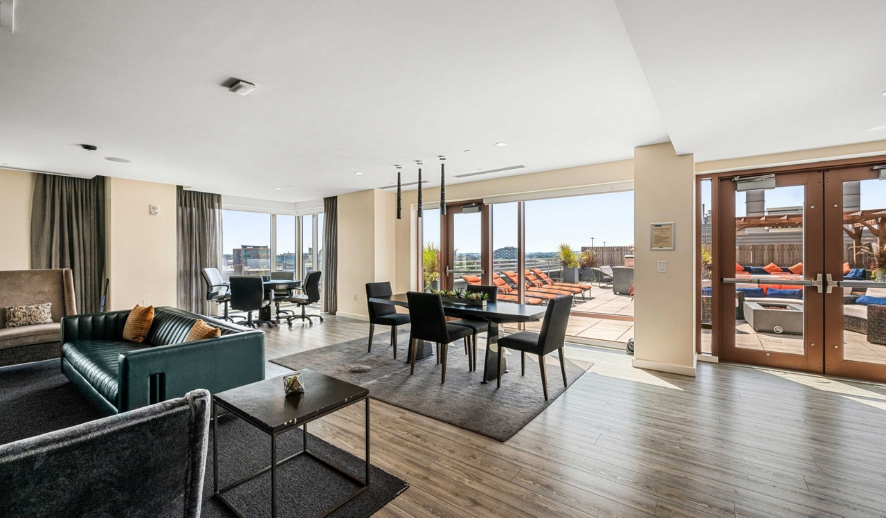 One Greenway - Boston, MA - lounge