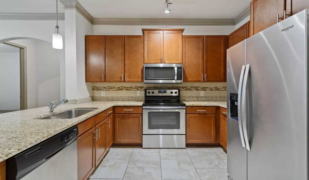 Overton Rise - Atlanta, GA - Kitchen