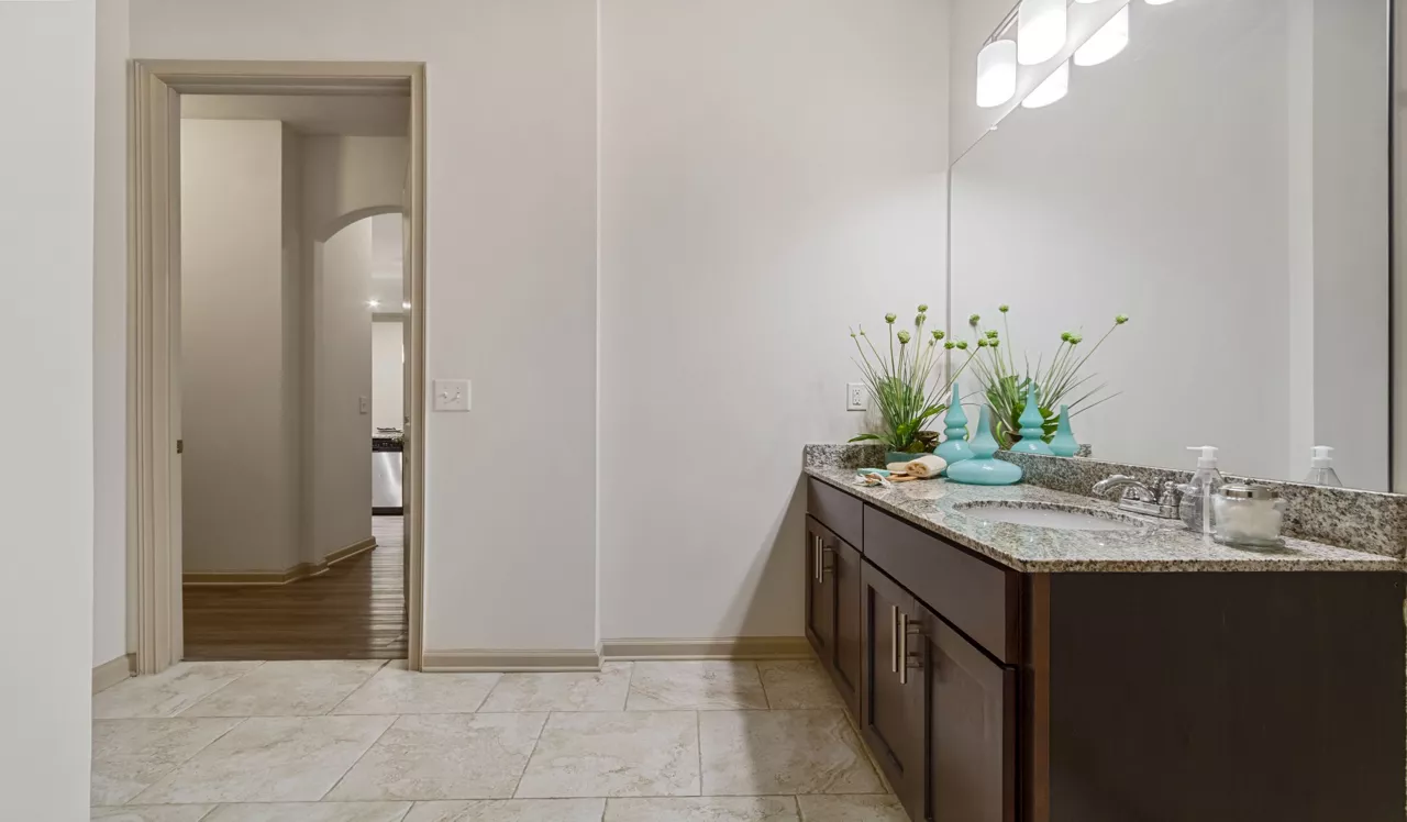 Overton Rise - Atlanta, GA - Bathroom