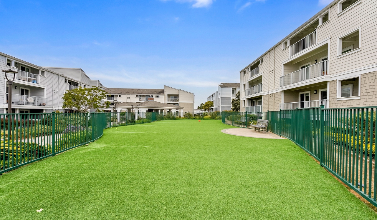 Pacific Bay Vistas - San Bruno, CA - Dog Park