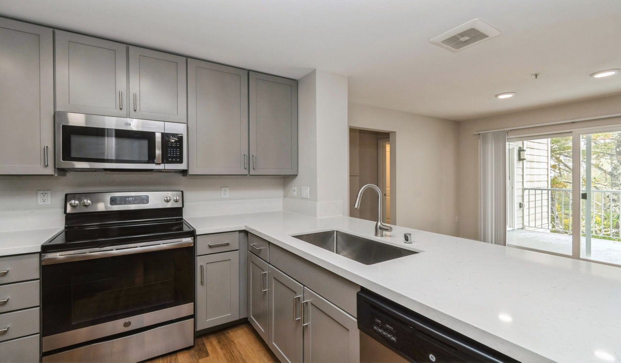 Pacific Bay Vistas - San Bruno, CA - kitchen