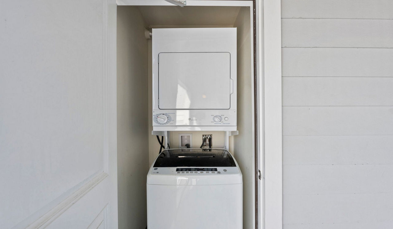 Pacific Bay Vistas Apartments - San Bruno, CA - laundry