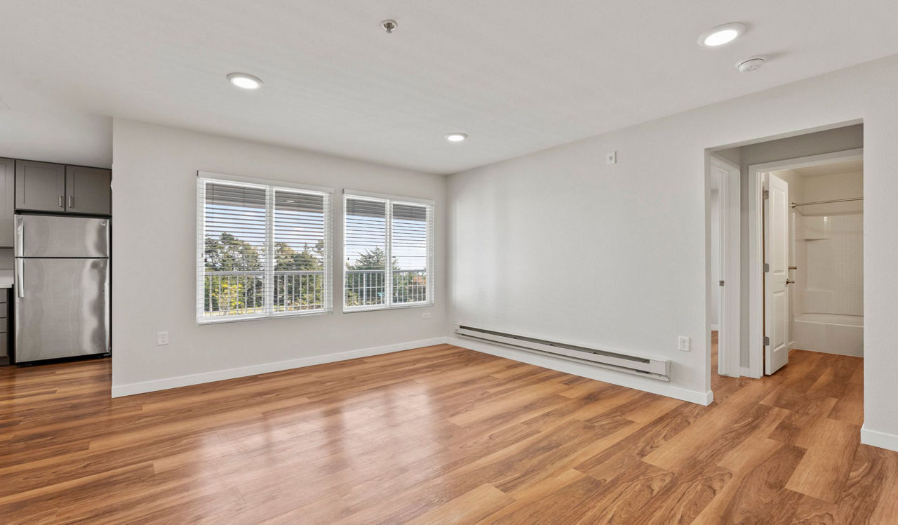 Pacific Bay Vistas Apartments - San Bruno, CA - living room