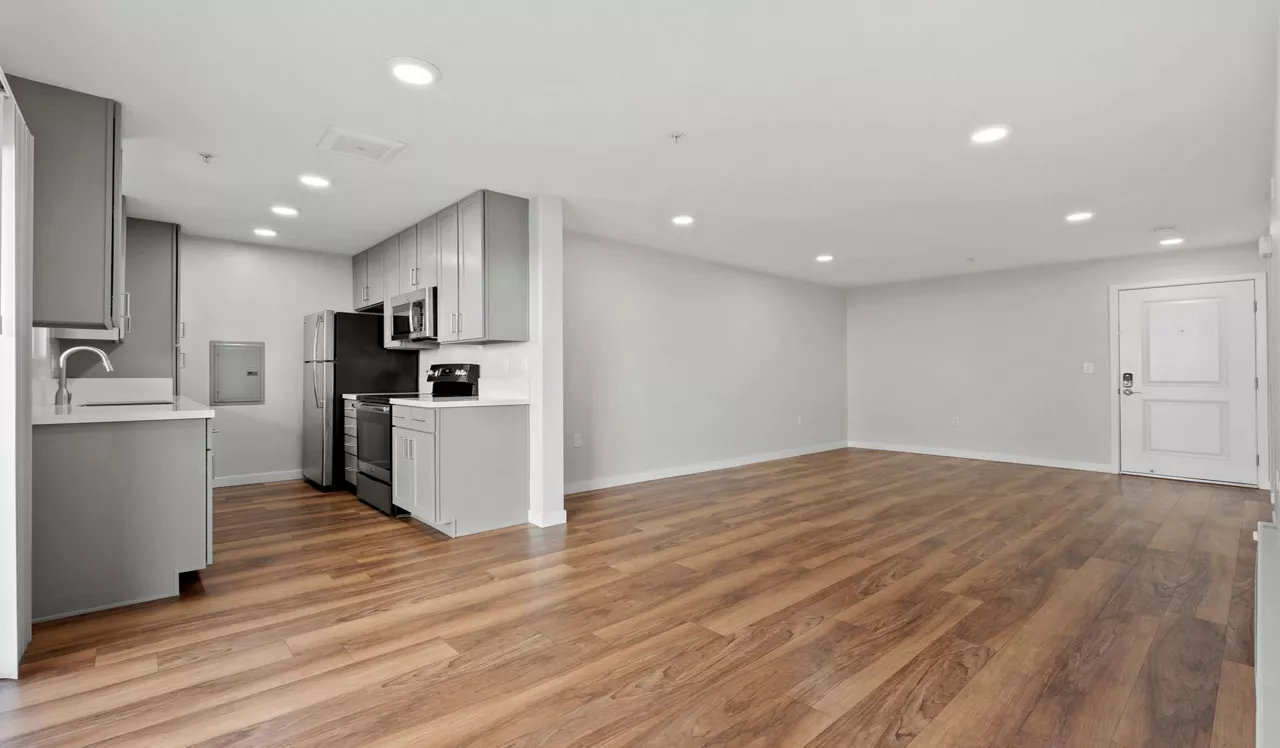 Pacific Bay Vistas - San Bruno, CA - living room
