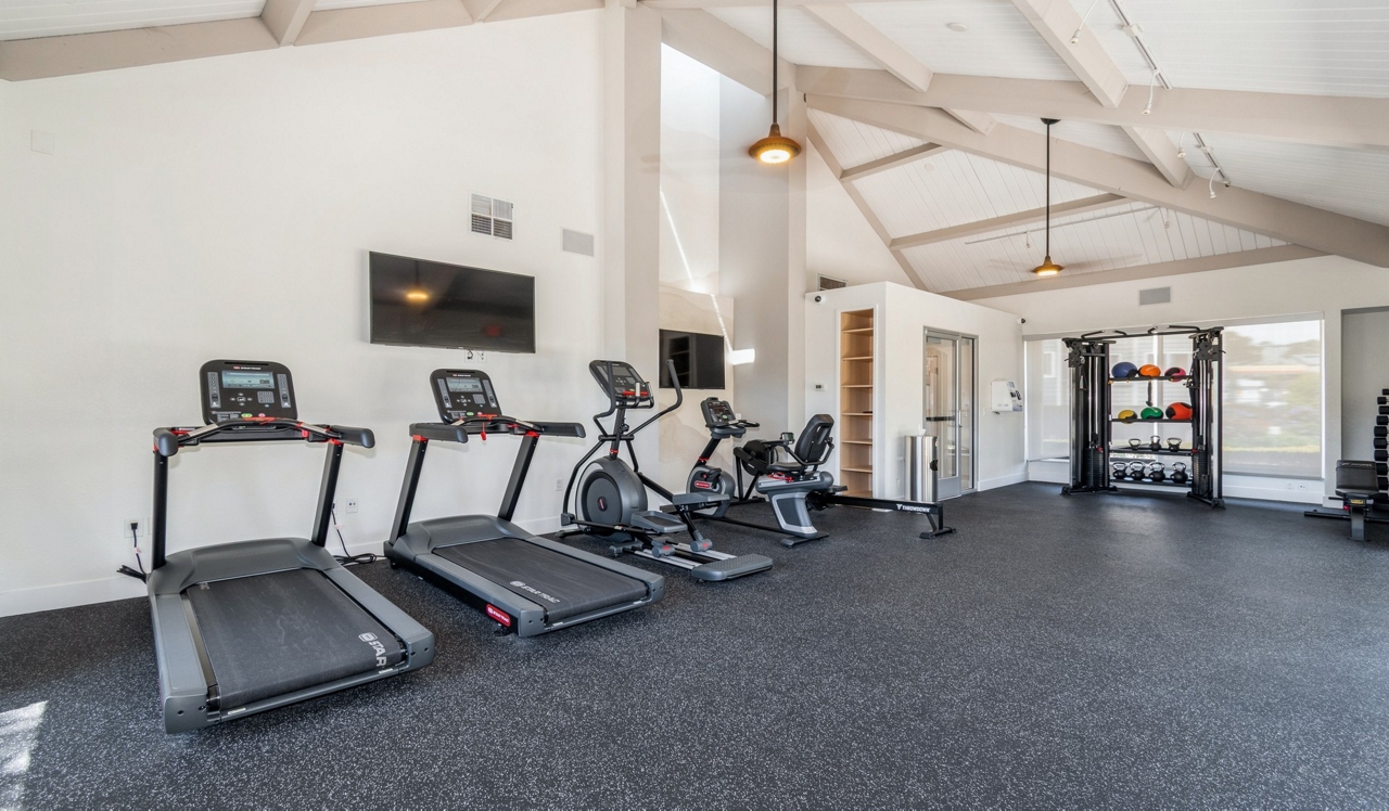 Pacifica Park Apartments - Pacifica, CA - Fitness Center