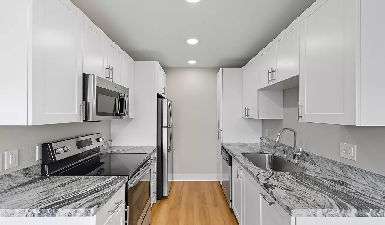 Pacifica Park Apartments - Pacifica, CA - Kitchen