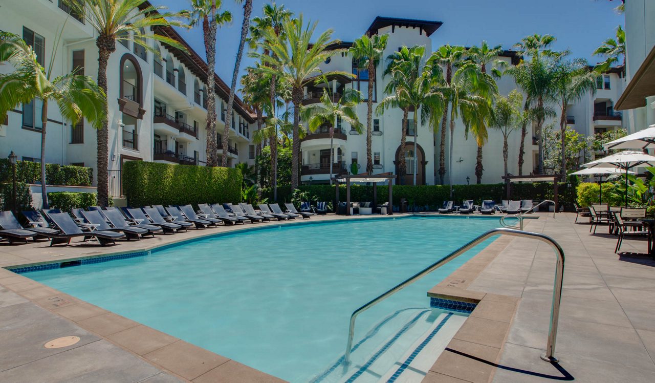 Palazzo East - Los Angeles, CA - pool