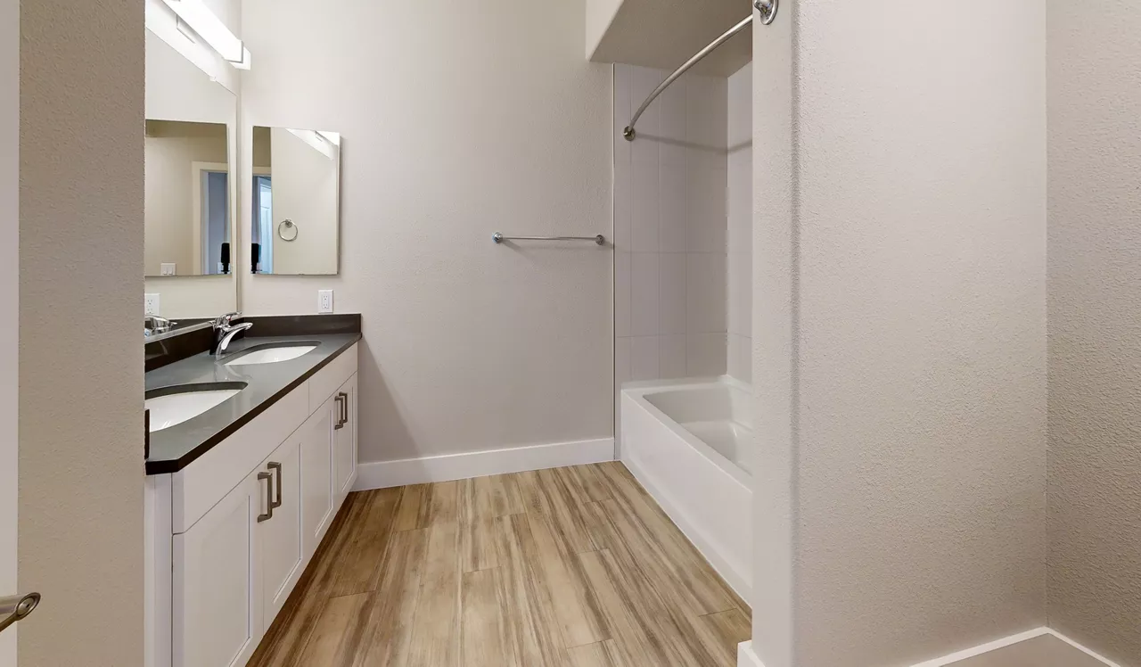 Palazzo West  - Los Angeles, CA - Bathroom